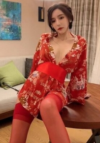 [秀人模特系列]王馨瑶视频写真 大红色和服[1V1G]