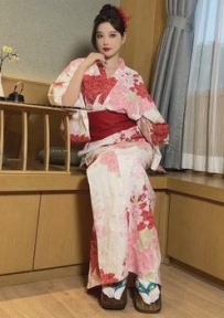 秀人网人气名模杨晨晨和服日系风，某房32RMB作品
